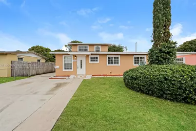 1443 7th Street, West Palm Beach, FL 33401 - Photo 1