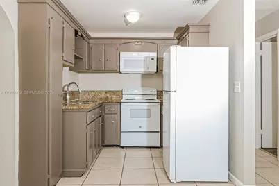 1443 7th Street, West Palm Beach, FL 33401 - Photo 9