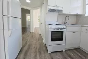 2007 SW 10th St, Miami, FL 33135 - Photo 5