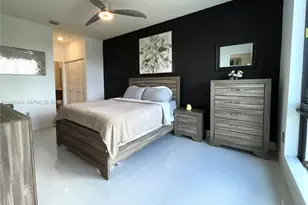 4745 NW 84th Ct, Doral, FL 33166 - Photo 5