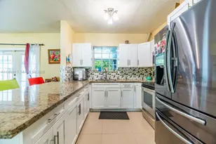 6101 Flagler St, Hollywood, FL 33023 - Photo 15