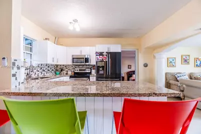 6101 Flagler St, Hollywood, FL 33023 - Photo 13