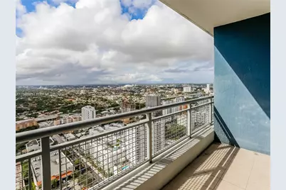 60 SW 13th St #3404, Miami, FL 33130 - Photo 3