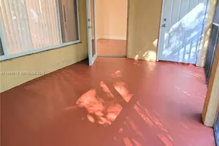 2420 NW 33rd St, Oakland Park, FL 33309 - Photo 17