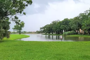 2420 NW 33rd St, Oakland Park, FL 33309 - Photo 19