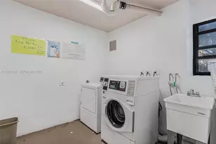 301 Golden Isles Dr, Hallandale Beach, FL 33009 - Photo 19