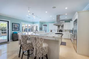 10601 SW 72nd Ct, Pinecrest, FL 33156 - Photo 15