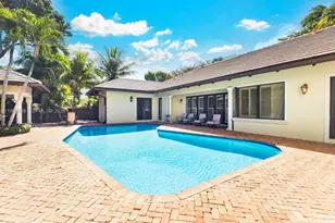 10601 SW 72nd Ct, Pinecrest, FL 33156 - Photo 19