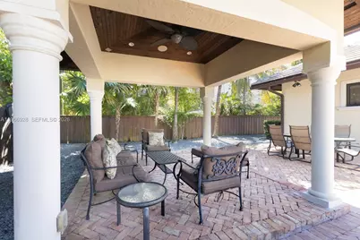 10601 SW 72nd Ct, Pinecrest, FL 33156 - Photo 25