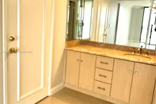 210 174th St, Sunny Isles Beach, FL 33160 - Photo 17