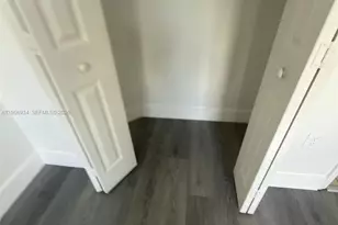 930 NE 34th Ave, Homestead, FL 33033 - Photo 23