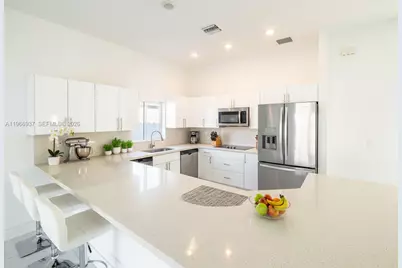 12911 SW 266th Ter, Homestead, FL 33032 - Photo 5