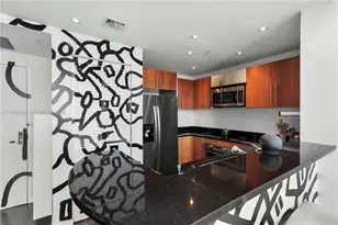 300 S Biscayne Blvd, Miami, FL 33131 - Photo 5