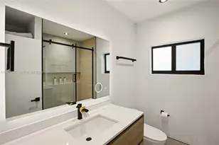 14324 Garden Dr, Miami, FL 33168 - Photo 29