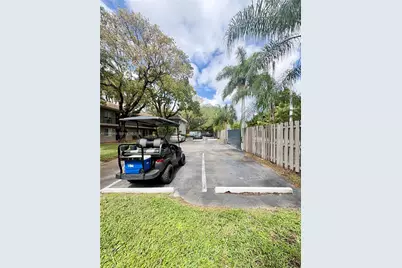 1111 SW 4th St, Fort Lauderdale, FL 33312 - Photo 11