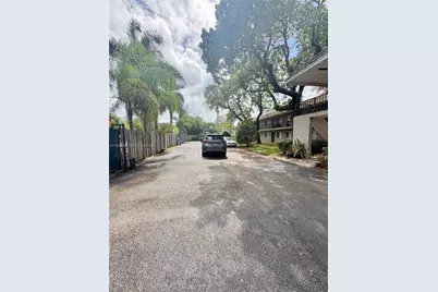 1111 SW 4th St, Fort Lauderdale, FL 33312 - Photo 5