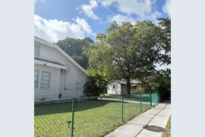12680 NE 3rd Ave #12680, North Miami, FL 33161 - Photo 3