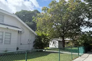 12680 NE 3rd Ave, North Miami, FL 33161 - Photo 3
