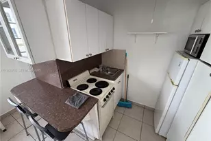 301 86th St, Miami Beach, FL 33141 - Photo 5