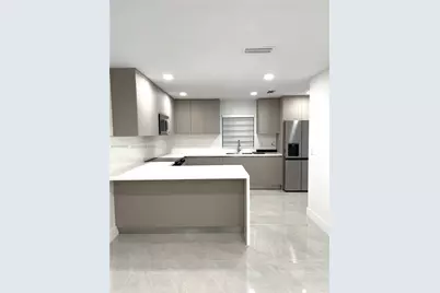 860 SE 9th Ct, Hialeah, FL 33010 - Photo 1