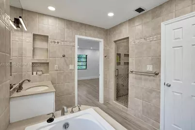 19710 NE 23rd Ave, Miami, FL 33180 - Photo 19