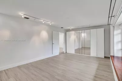 19710 NE 23rd Ave, Miami, FL 33180 - Photo 33