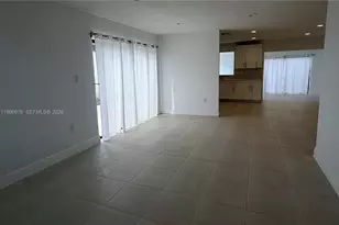 426 NW 134th Ct, Miami, FL 33182 - Photo 3