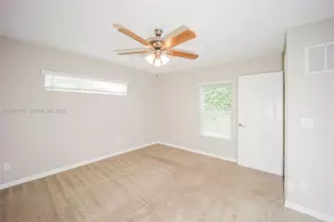 154 NW Curtis St, Port Saint Lucie, FL 34983 - Photo 9