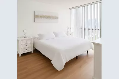 17021 N Bay Rd #906, Sunny Isles Beach, FL 33160 - Photo 11