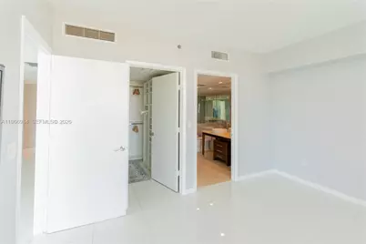 465 Brickell Ave #4802, Miami, FL 33131 - Photo 11