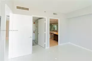465 Brickell Ave, Miami, FL 33131 - Photo 11
