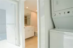 465 Brickell Ave, Miami, FL 33131 - Photo 15