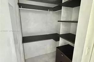 45 SW 9th St, Miami, FL 33130 - Photo 29