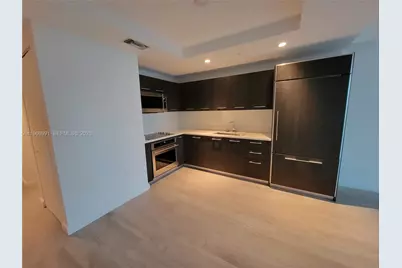 45 SW 9th St #3404, Miami, FL 33130 - Photo 9