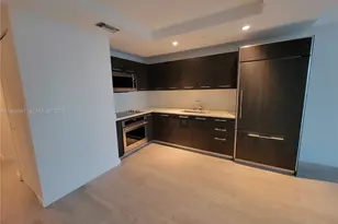 45 SW 9th St, Miami, FL 33130 - Photo 9