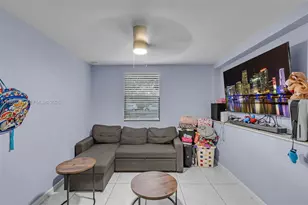 411 N 61st Ave, Hollywood, FL 33024 - Photo 13