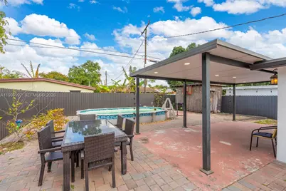 411 N 61st Ave, Hollywood, FL 33024 - Photo 19