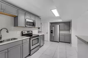 411 N 61st Ave, Hollywood, FL 33024 - Photo 5