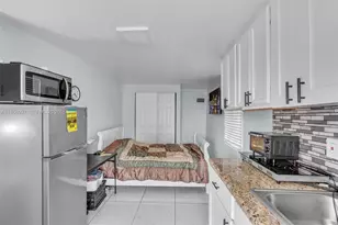 411 N 61st Ave, Hollywood, FL 33024 - Photo 13