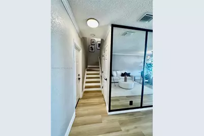 9411 NW 55th St, Sunrise, FL 33351 - Photo 7