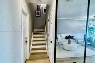 9411 NW 55th St, Sunrise, FL 33351 - Photo 7