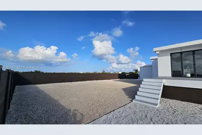 42A Barrier Reef Drive, Newport Beach, CA 00000 - Photo 23