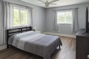 7600 NW 5th Pl, Margate, FL 33063 - Photo 5