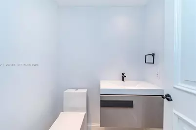 791 Crandon Blvd #507, Key Biscayne, FL 33149 - Photo 5