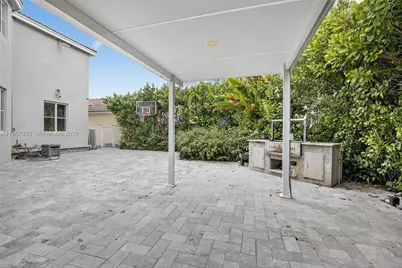 10755 SW 17th Pl, Davie, FL 33324 - Photo 45