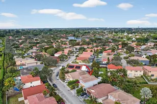 10755 SW 17th Pl, Davie, FL 33324 - Photo 55