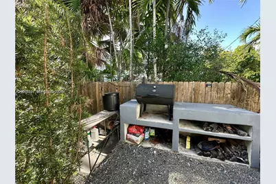 1135 101st St #3, Bay Harbor Islands, FL 33154 - Photo 17