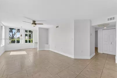 2841 N Oakland Forest Dr #110, Oakland Park, FL 33309 - Photo 5