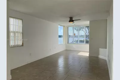 2841 N Oakland Forest Dr #110, Oakland Park, FL 33309 - Photo 9