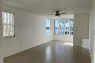 2841 N Oakland Forest Dr, Oakland Park, FL 33309 - Photo 9